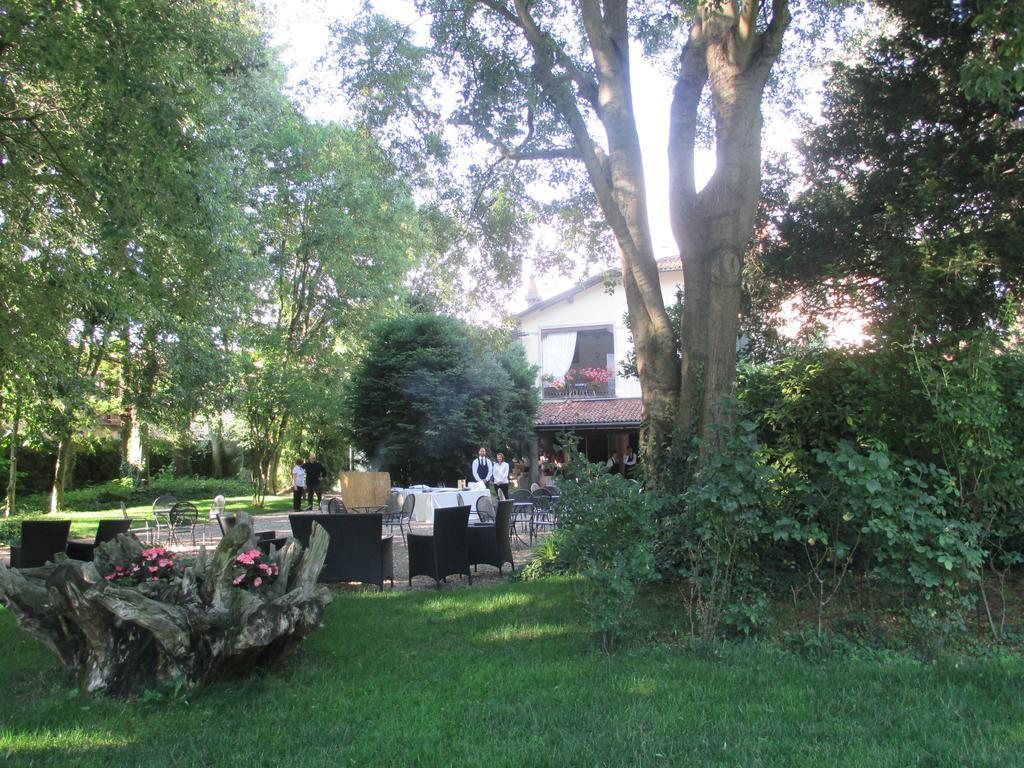 Villa Cantoni Gropello Cairoli Exteriér fotografie
